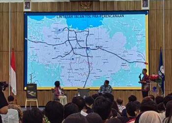 Buku Lintasan Historis Pembangunan Jalan Tol Cinere–Jagorawi ‘CIJAGO’ Diluncurkan Gramedia di UMN