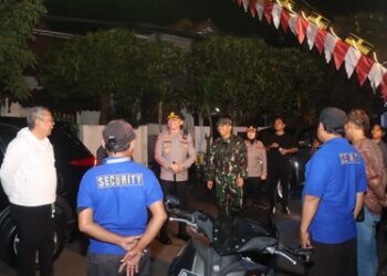 Perkuat Kamtibmas, Wali Kota Tangsel Bersama Forkopimda Lakukan Pemantauan Siskamling di Wilayah