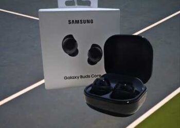 Galaxy Buds Core: TWS Ikonis Samsung Hadir Lagi Nyaman untuk Hidup Aktif Modern