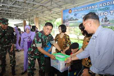 Anjangsana HUT TNI, Dankodiklat TNI sapa saranghaeyo Opa Oma