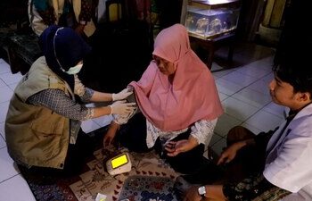 Kisah Warga Tangsel Terbantu Program Ngider Sehat, Beri Layanan Kesehatan Sejak dari Rumah