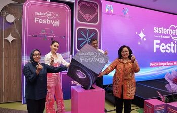 XLSMART Tegaskan Komitmen Pemberdayaan Perempuan Lewat Program #1JutaSisterDigital di Sisternet Festival 2025