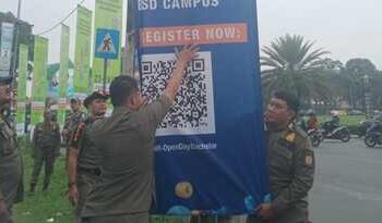 Satpol PP Tangsel Tertibkan 37 Reklame Ilegal di Alam Sutera dan Bintaro