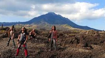 REOG, Band Heavy Metal Los Angeles-Indonesia, Rayakan Tur Indonesia lewat Video Musik “Not My Way”