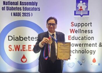 Profesor di Eka Hospital Raih Penghargaan Internasional di Filipina