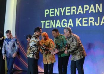 Sukses Tekan Pengangguran Terbuka, Pemkot Tangsel Raih Penghargaan dari Kemendagri RI