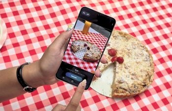 5 Prompt Gemini AI di Galaxy S25 FE Bikin Foto Kamu Auto Level Up dalam Sekejap!