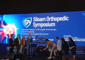 Hadirkan Pakar Bedah Bahu Terkemuka Dunia, Dr. Laurent Lafosse, Siloam Hospitals Kebon Jeruk Jadi Pusat Rujukan Ortopedi Berstandar Global﻿