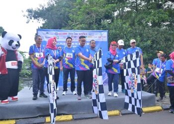 ALBEST Gelar Funwalk di ALFEST 2025, Pererat Silaturahmi Keluarga Besar Al-Azhar BSD dengan Berolahraga