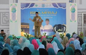 Dari Mimbar Isra Mikraj, Benyamin Ajak Ubah Perilaku Kelola Sampah dari Rumah
