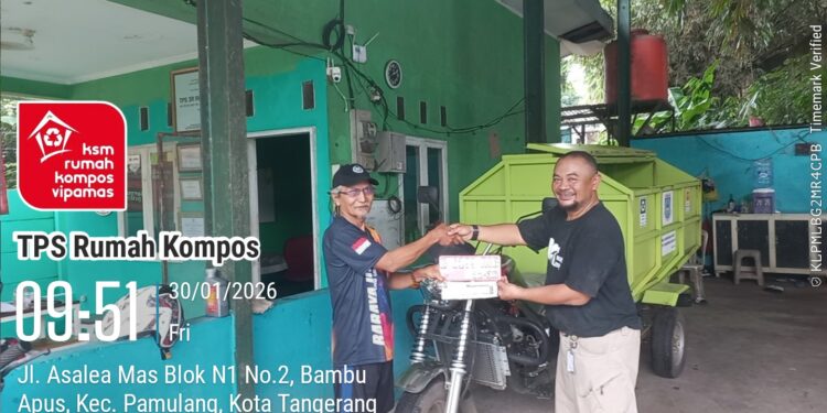 DLH Tangsel Beri Bantuan Kendaraan Operasional ke Rumah Kompos Vipamas 2