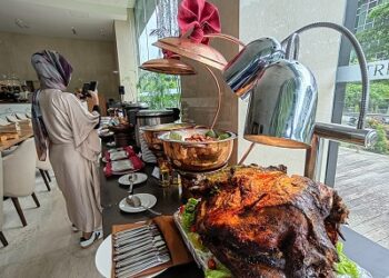 Ramadan di Kampung Trembesi, Hadirkan Menu Nusantara, Kambing Guling dan Durian All You Can Eat