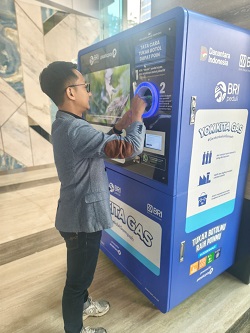 BRI Menara BRILiaN Ajak Peduli Lingkungan Melalui Mesin Daur Ulang RVM