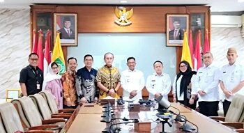 Dukung Pemenuhan Kebutuhan Alquran di Indonesia, PT IKPP Tangerang Wakaf Alquran Bersama Wali Kota Tangerang