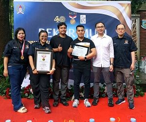 Gandeng GEMABUDHI, Flavor Bliss Alam Sutera Tuangkan 7.000 Liter Eco Enzyme ke Sungai Jeletreng