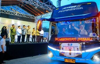 393 Jemaah Haji Kloter Pertama Tangsel Diberangkatkan, Benyamin Pastikan Fasilitas dan Pendampingan Optimal