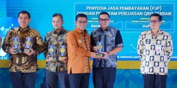Pemkot Tangsel Raih 2 Penghargaan Digitalisasi Keuangan Daerah Terbaik dari BI