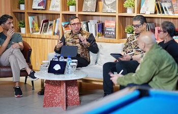 AI dan Masa Depan Kreativitas, Manusia Tetap Pencipta Utama Karya