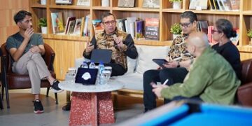 AI dan Masa Depan Kreativitas, Manusia Tetap Pencipta Utama Karya