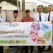 Berbagi di Hari Raya, ARYADUTA Lippo Village Salurkan Hewan Kurban