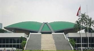DPR Revisi Dua Undang-Undang, LBH Keadilan Khawatirkan Ganggu Kerja Pers