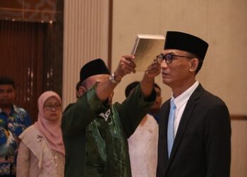 Mendiktisaintek Lantik Donny Purnomo sebagai Kepala BSN, Perkuat Daya Saing dan Inovasi Nasional