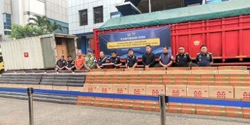 8,26 Juta Batang Rokok Ilegal Gagal Menyeberang ke Sumatra, Bea Cukai Bongkar Modus Kamuflase Pakan Ternak