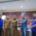 Pilar Serahkan Bantuan Peralatan untuk Redkar, Perkuat Kesiapsiagaan Kebakaran di Tangsel