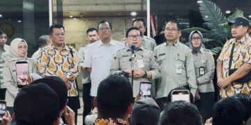 Peternak Angkat Jempol! Mentan Amran Tahan Kenaikan Harga Pakan, Genjot Penyerapan Telur