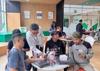 Tingkatkan Inklusi dan Literasi Keuangan Masyarakat, PT Pegadaian (Persero) Area Cirendeu Gelar Edukasi Bersama Komunitas Ojek Pangkalan