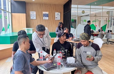 Tingkatkan Inklusi dan Literasi Keuangan Masyarakat, PT Pegadaian (Persero) Area Cirendeu Gelar Edukasi Bersama Komunitas Ojek Pangkalan