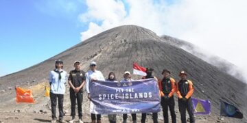 Mapala UI Bangun Ekonomi Desa dan Kembangkan Wisata Dirgantara di Maluku