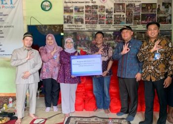 BRI Tambun Salurkan TJSL Berupa 1.300 Paket Sembako untuk Masyarakat Kabupaten Bekasi