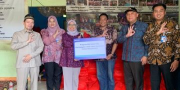 BRI Tambun Salurkan TJSL Berupa 1.300 Paket Sembako untuk Masyarakat Kabupaten Bekasi