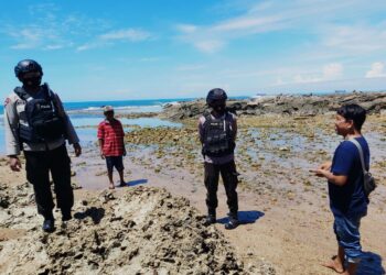pantai bayah