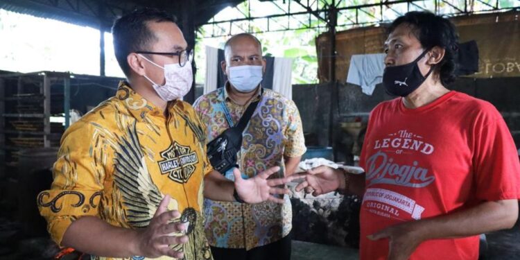 pilar saga ichsan tinjau langsung pabrik tahu yang sempat langka