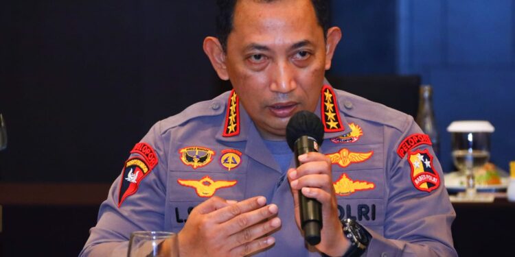 kapolri instruksikan jajaran untuk gerak cepa bantu warga korban gempa pasaman sumbar