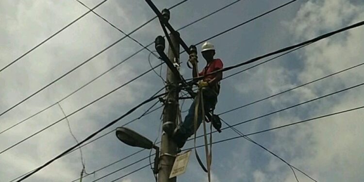 Sehari Usai Gempa Sumbar, 100 Persen Listrik Pasaman Barat Kembali Normal