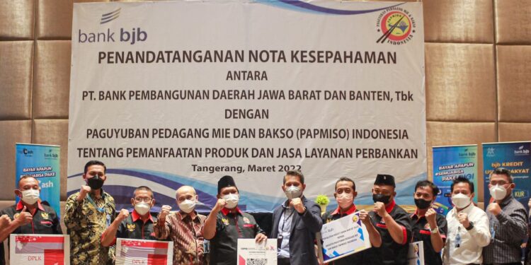 Kolaborasi dengan Papmiso Indonesia Bank bjb Salurkan Kredit untuk UKM