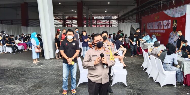 Polda Metro Jaya Gelar Vaksin Booster Akhir Pekan Menuju Ramadhan Aman dan Nyaman