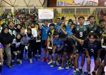Tim Voli Putra SMPN 2 Tamsel Juara Pertama di Kejuaraan Bola Volly Antar Pelajar Kabupaten Bekasi
