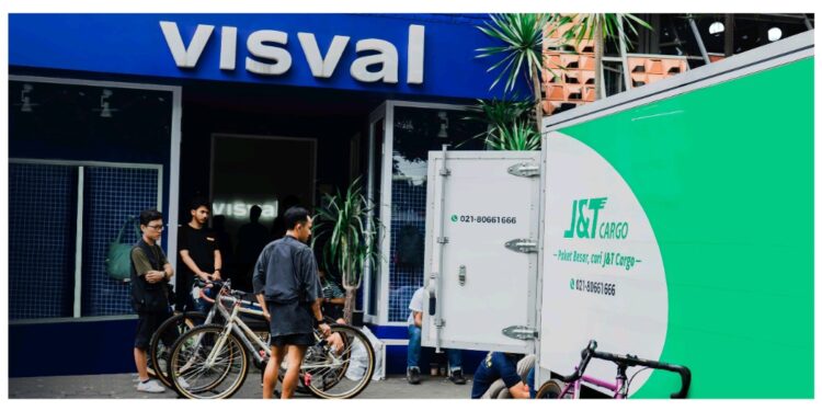 Bangga Buatan Indonesia, J&T Cargo Dukung VISVAL dan Brand Lokal Bandung Melalui Kegiatan Touring Sepeda