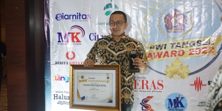 Tuscany Boutique Hotel Sabet Penghargaan pada Ajang PWI Tangsel Award 2022