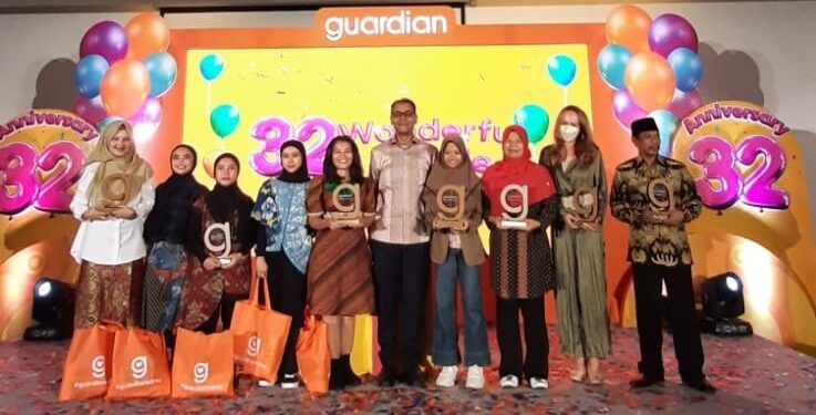 Guardian Rayakan Ulang Tahun ke-32 Berikan Penghargaan kepada 32 Sosok Inspirasional