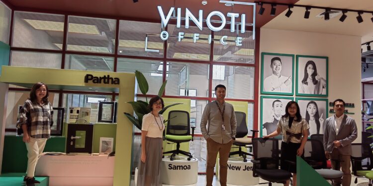 Dukung Kampanye Peningkatan Penggunaan Produksi Dalam Negeri (P3DN), VINOTI Office Hadir dengan Partisi dan Kursi Kantor Lokal Terbaru
