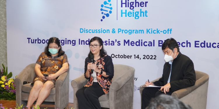 Pfizer Mendorong Kemajuan Pendidikan Bioteknologi Kesehatan di Indonesia