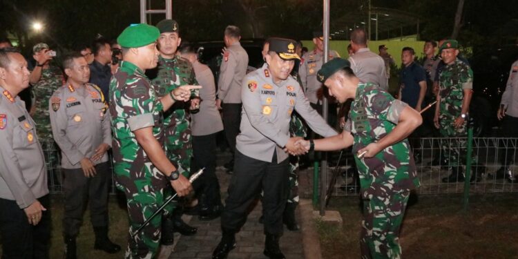 Kapolda Metro Berkunjung Ke Batalyon Infanteri Mekanis 201/Jaya Yudha