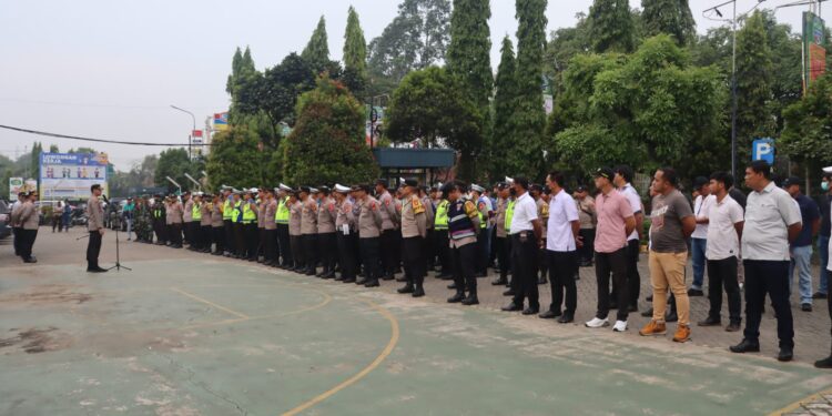 Polres Tangsel Siap Amankan Giat Massa Buruh Peringati May Day 2023 di Wilkum Polres Tangsel Agar Tertib dan Aman