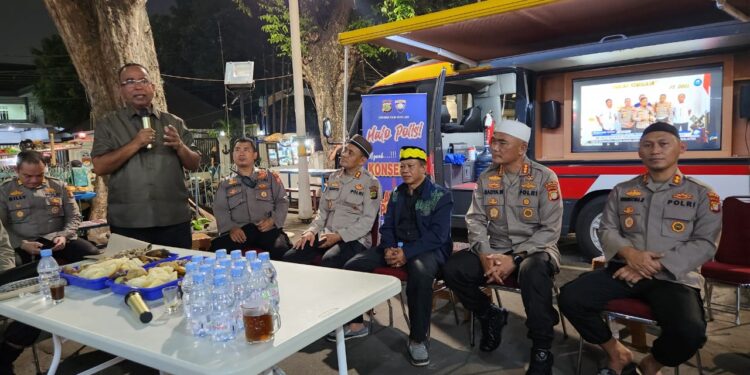 Ditbinmas Polda Metro Jaya Giat Program Halo Polisi di Masjid Cut Meutia, Menteng