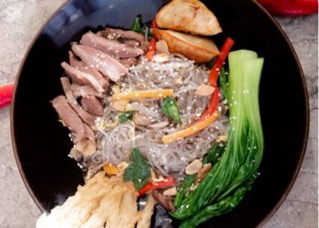 ASTON ANYER TAWARKAN PROMO MAKANAN KHAS KOREA STIR FRIED WOK JAPCHAE BEEF YANG MENGGUGAH SELERA
